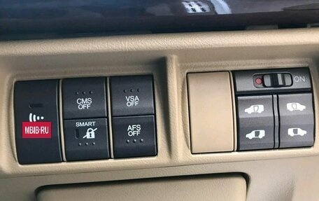 Honda Elysion I, 2004 год, 500 000 рублей, 10 фотография