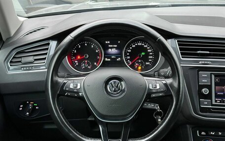 Volkswagen Tiguan II, 2017 год, 2 299 000 рублей, 16 фотография