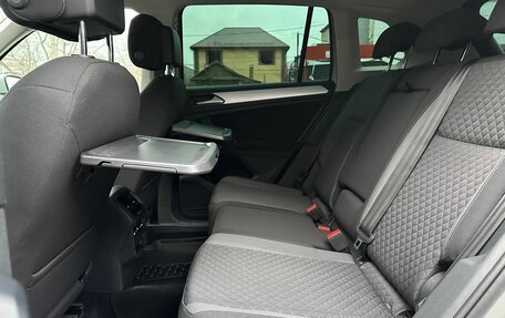 Volkswagen Tiguan II, 2017 год, 2 299 000 рублей, 24 фотография