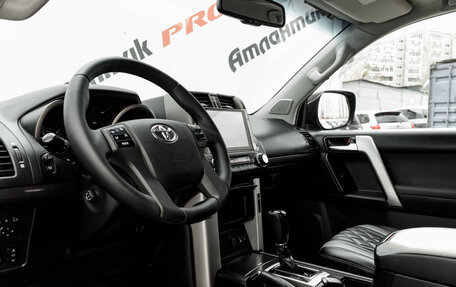 Toyota Land Cruiser Prado 150 рестайлинг 2, 2010 год, 2 500 000 рублей, 12 фотография