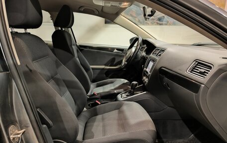 Volkswagen Jetta VI, 2014 год, 950 000 рублей, 11 фотография