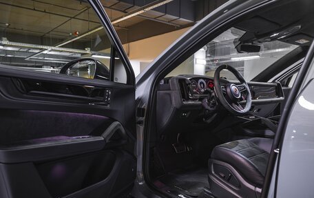 Porsche Cayenne III, 2024 год, 26 999 000 рублей, 11 фотография