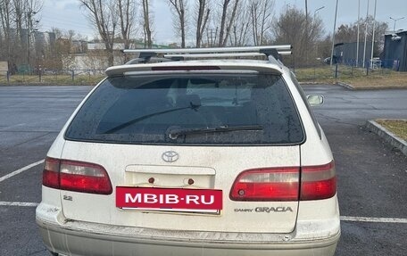 Toyota Camry, 1998 год, 380 000 рублей, 3 фотография