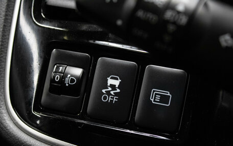 Mitsubishi Outlander III рестайлинг 3, 2015 год, 1 699 000 рублей, 16 фотография