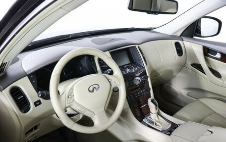 Infiniti QX50 I рестайлинг, 2015 год, 1 890 000 рублей, 5 фотография