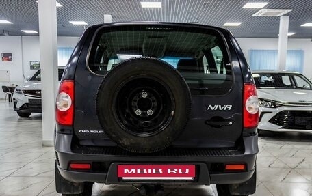 Chevrolet Niva I рестайлинг, 2019 год, 750 000 рублей, 5 фотография