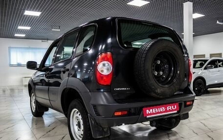 Chevrolet Niva I рестайлинг, 2019 год, 750 000 рублей, 6 фотография