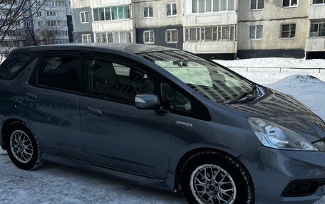 Honda Fit Shuttle I рестайлинг, 2014 год, 990 000 рублей, 24 фотография