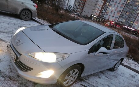 Peugeot 408 I рестайлинг, 2013 год, 550 000 рублей, 3 фотография