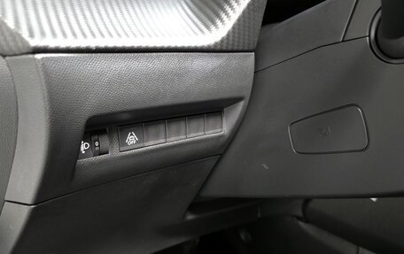 Peugeot 2008 II, 2022 год, 1 916 000 рублей, 11 фотография