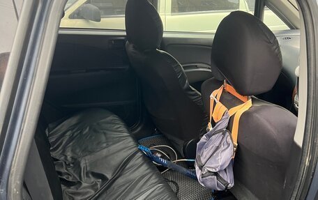 Mitsubishi Colt VI рестайлинг, 2004 год, 400 000 рублей, 5 фотография