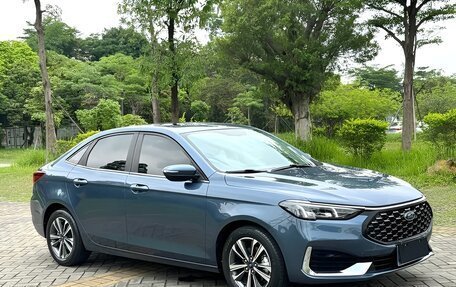 Ford Escort, 2021 год, 1 480 000 рублей, 3 фотография