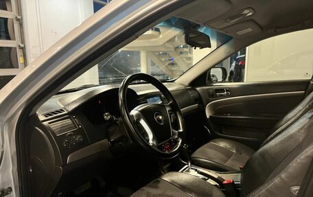 Chevrolet Epica, 2011 год, 585 000 рублей, 22 фотография