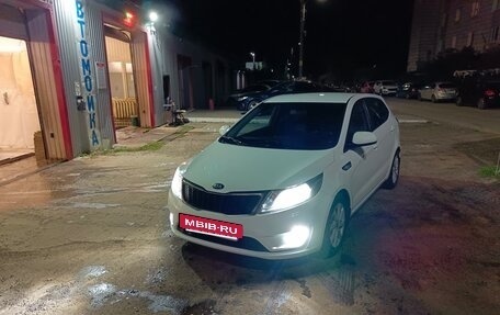 KIA Rio III рестайлинг, 2013 год, 970 000 рублей, 6 фотография