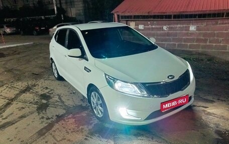 KIA Rio III рестайлинг, 2013 год, 970 000 рублей, 2 фотография