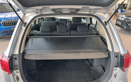 Mitsubishi Outlander III рестайлинг 3, 2016 год, 1 918 000 рублей, 10 фотография