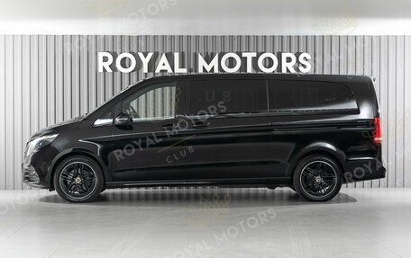 Mercedes-Benz V-Класс, 2022 год, 9 500 000 рублей, 3 фотография