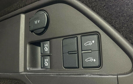 Volkswagen Touareg III, 2016 год, 3 850 000 рублей, 21 фотография