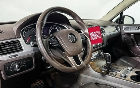 Volkswagen Touareg III, 2016 год, 3 850 000 рублей, 13 фотография