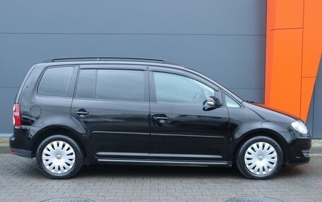 Volkswagen Touran III, 2007 год, 899 000 рублей, 3 фотография