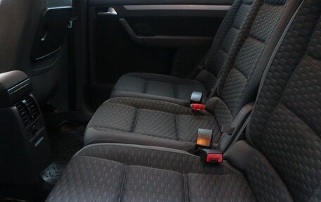 Volkswagen Touran III, 2007 год, 899 000 рублей, 19 фотография