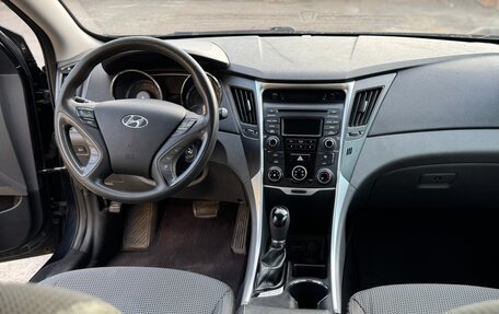 Hyundai Sonata VI, 2013 год, 1 100 000 рублей, 8 фотография