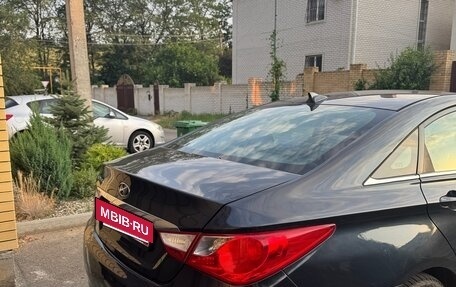 Hyundai Sonata VI, 2013 год, 1 100 000 рублей, 4 фотография