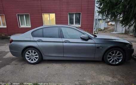 BMW 5 серия, 2011 год, 1 560 000 рублей, 3 фотография