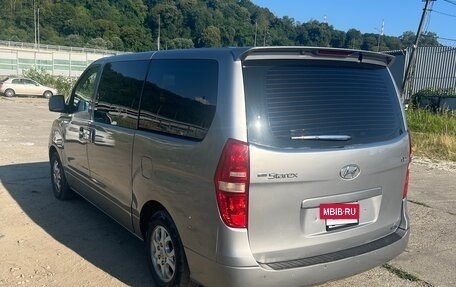 Hyundai Grand Starex Grand Starex I рестайлинг 2, 2011 год, 1 600 000 рублей, 4 фотография