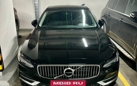 Volvo S90 II рестайлинг, 2020 год, 3 500 000 рублей, 7 фотография