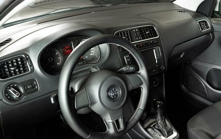 Volkswagen Polo VI (EU Market), 2012 год, 685 400 рублей, 3 фотография