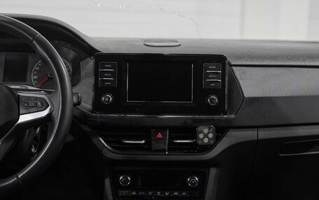 Volkswagen Polo VI (EU Market), 2021 год, 1 400 000 рублей, 21 фотография