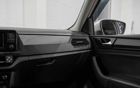 Volkswagen Polo VI (EU Market), 2021 год, 1 400 000 рублей, 33 фотография