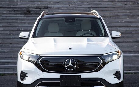 Mercedes-Benz EQB, 2022 год, 3 000 000 рублей, 1 фотография