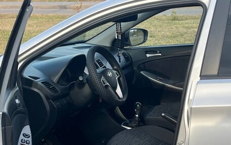 Hyundai Solaris II рестайлинг, 2014 год, 984 000 рублей, 10 фотография