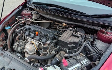 Honda Stream II, 2009 год, 1 300 000 рублей, 25 фотография