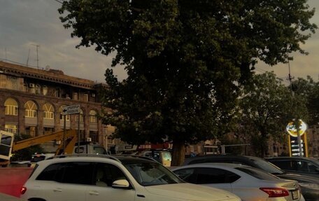 Mercedes-Benz EQB, 2022 год, 3 000 000 рублей, 8 фотография