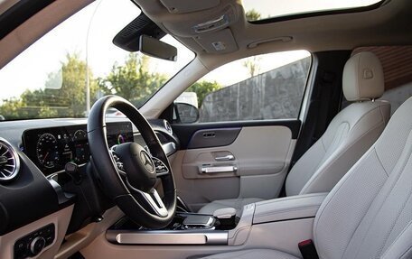 Mercedes-Benz EQB, 2022 год, 3 000 000 рублей, 11 фотография