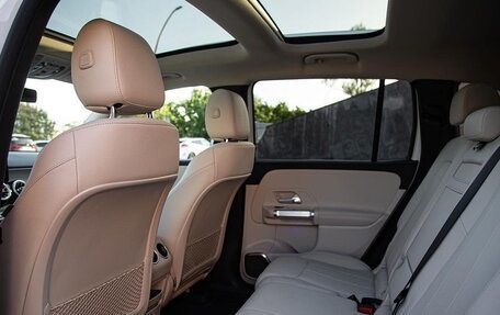 Mercedes-Benz EQB, 2022 год, 3 000 000 рублей, 12 фотография