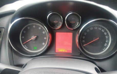 Opel Astra J, 2011 год, 699 000 рублей, 6 фотография