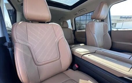 Infiniti QX80, 2025 год, 11 715 000 рублей, 19 фотография