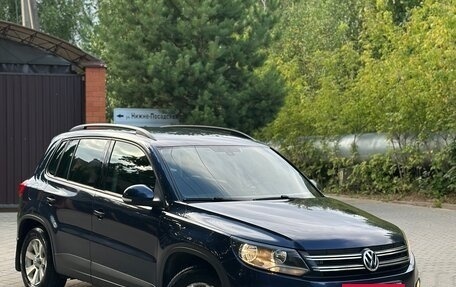 Volkswagen Tiguan I, 2013 год, 1 060 000 рублей, 2 фотография