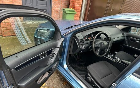 Mercedes-Benz C-Класс, 2009 год, 700 000 рублей, 6 фотография