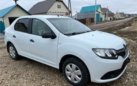 Renault Logan II, 2017 год, 730 000 рублей, 3 фотография