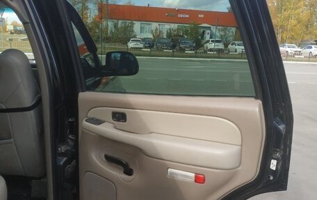 Chevrolet Tahoe II, 2003 год, 1 100 000 рублей, 13 фотография