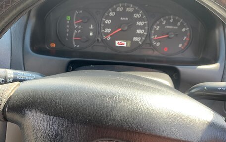 Mazda Familia Y11, 2001 год, 375 000 рублей, 6 фотография