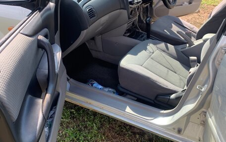 Mazda Familia Y11, 2001 год, 375 000 рублей, 11 фотография