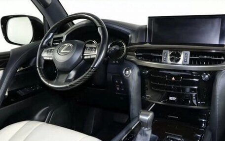 Lexus LX III, 2018 год, 6 200 000 рублей, 6 фотография