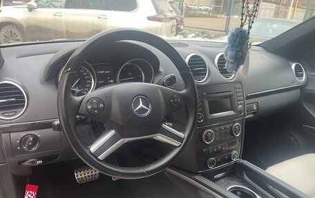 Mercedes-Benz GL-Класс, 2012 год, 3 500 000 рублей, 22 фотография