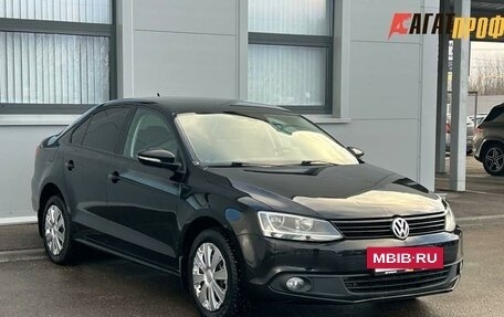 Volkswagen Jetta VI, 2012 год, 990 000 рублей, 2 фотография
